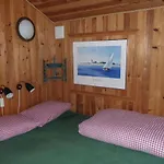 4 Bedroom Cozy In Feriehus *